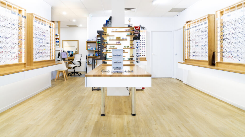 Dispensing Optikus Optometrists